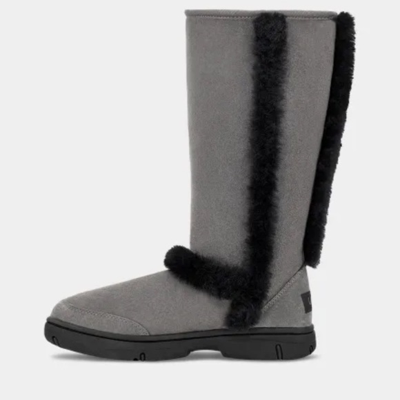 UGG Women Sunburst Tall boots - Picture 3 of 16